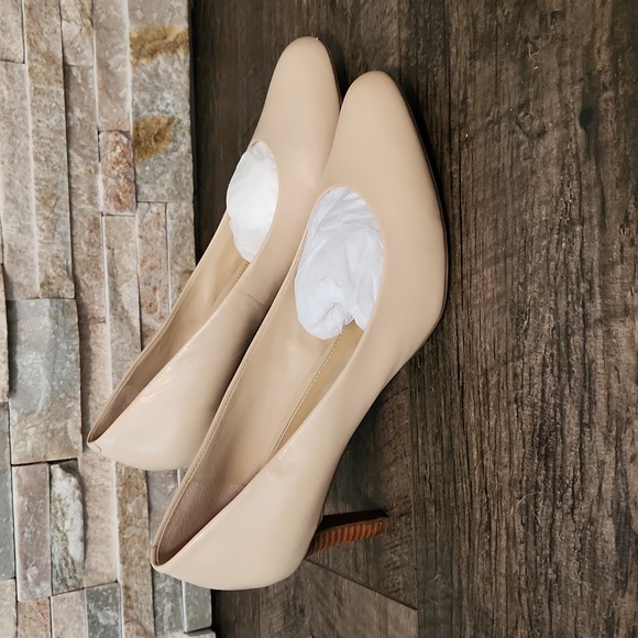 Ralph Lauren Harper heels - Picture 1 of 8